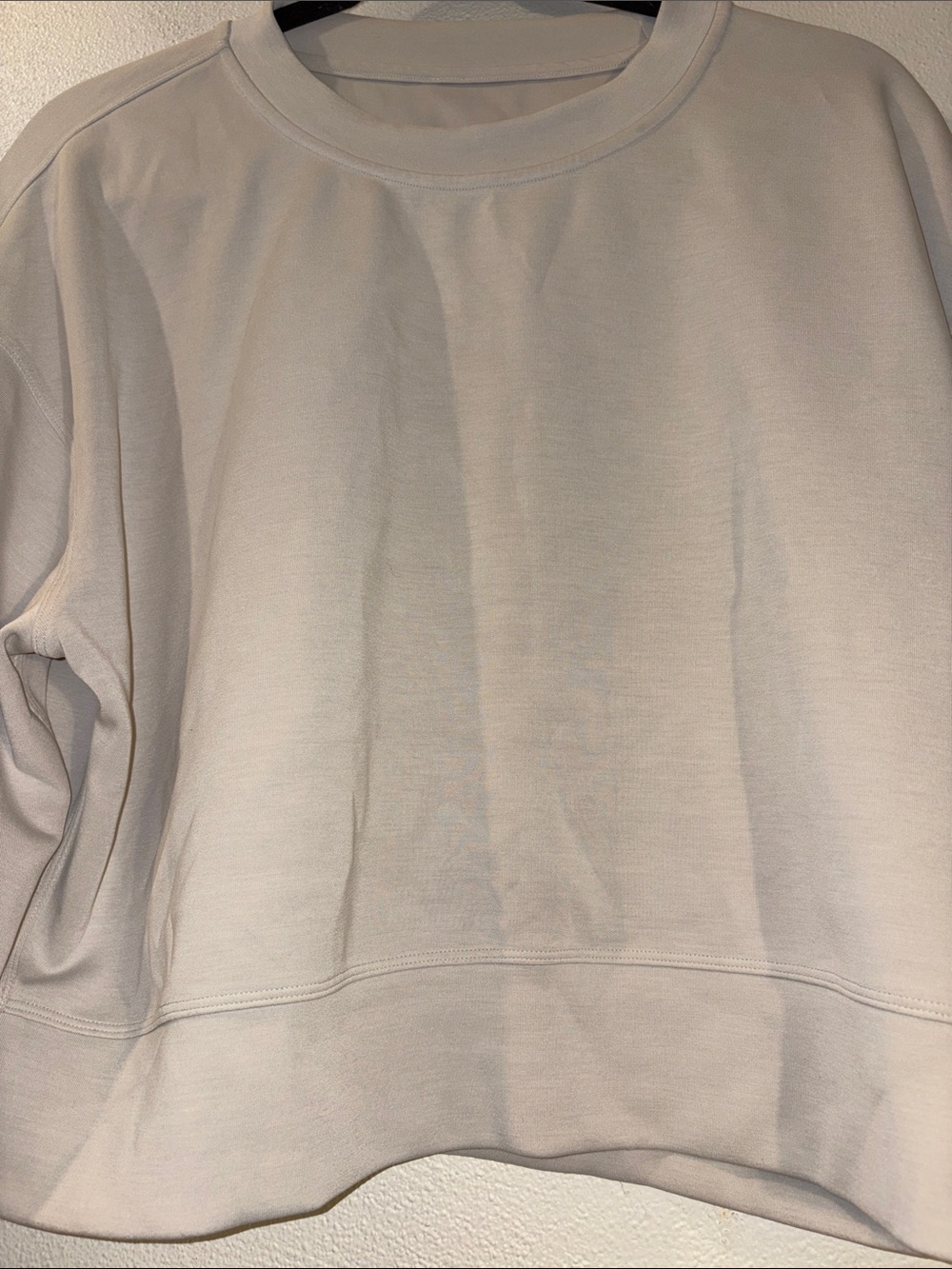 Lululemon size 6/8 Women's Cream Lounge Sweatshirt with call outs